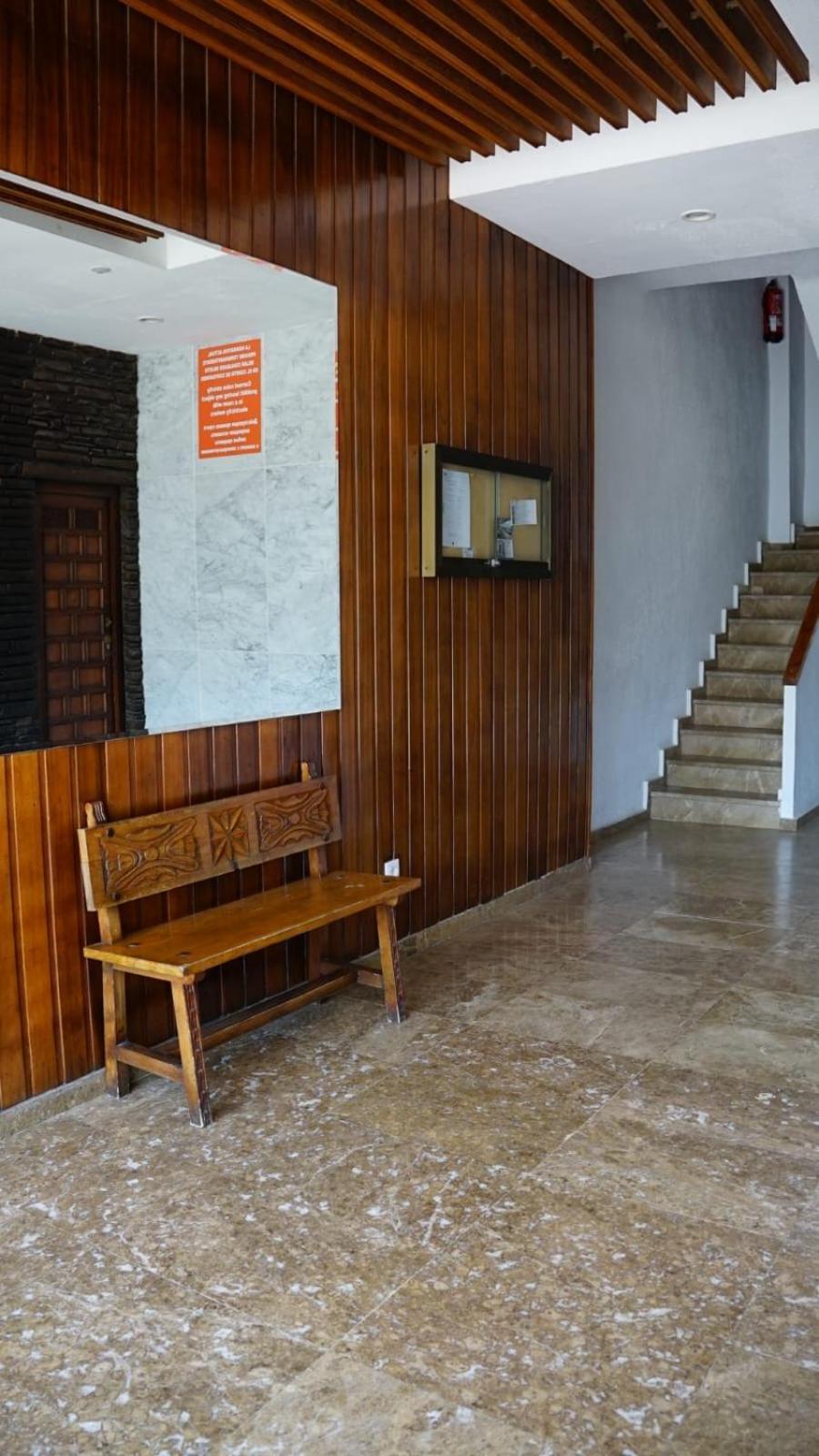 En Complejo Residencial Con Piscina *